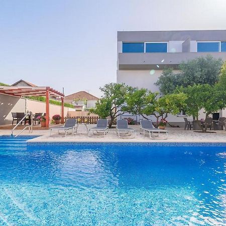 Apartments Villa Odesa With Shared Pool Задар Экстерьер фото